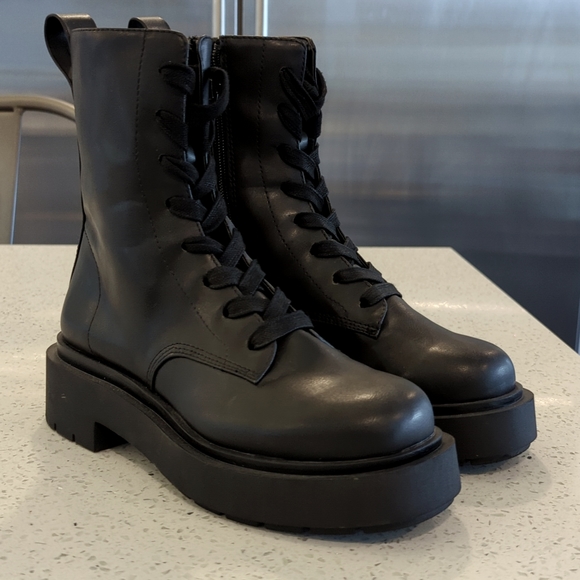 Shoes - Lug sole combat bootLike new (worn once)